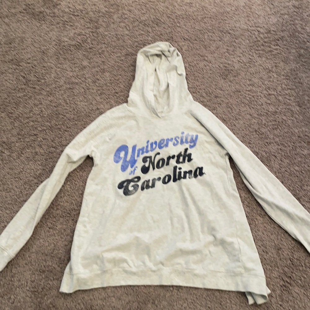 Women’s KA Knights gray unc hooded T-shirt size small